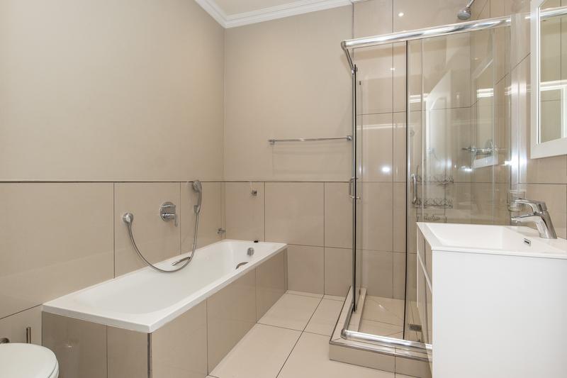 3 Bedroom Property for Sale in Heathfield Western Cape